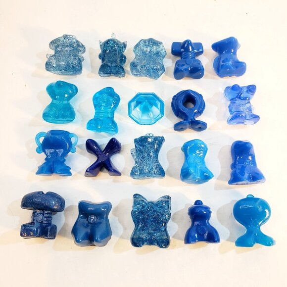 Vintage Mixed 1990's Gogos Crazy Bones Lot of 20 Various Blues Sizes .75" - 1" - Picture 6 of 10